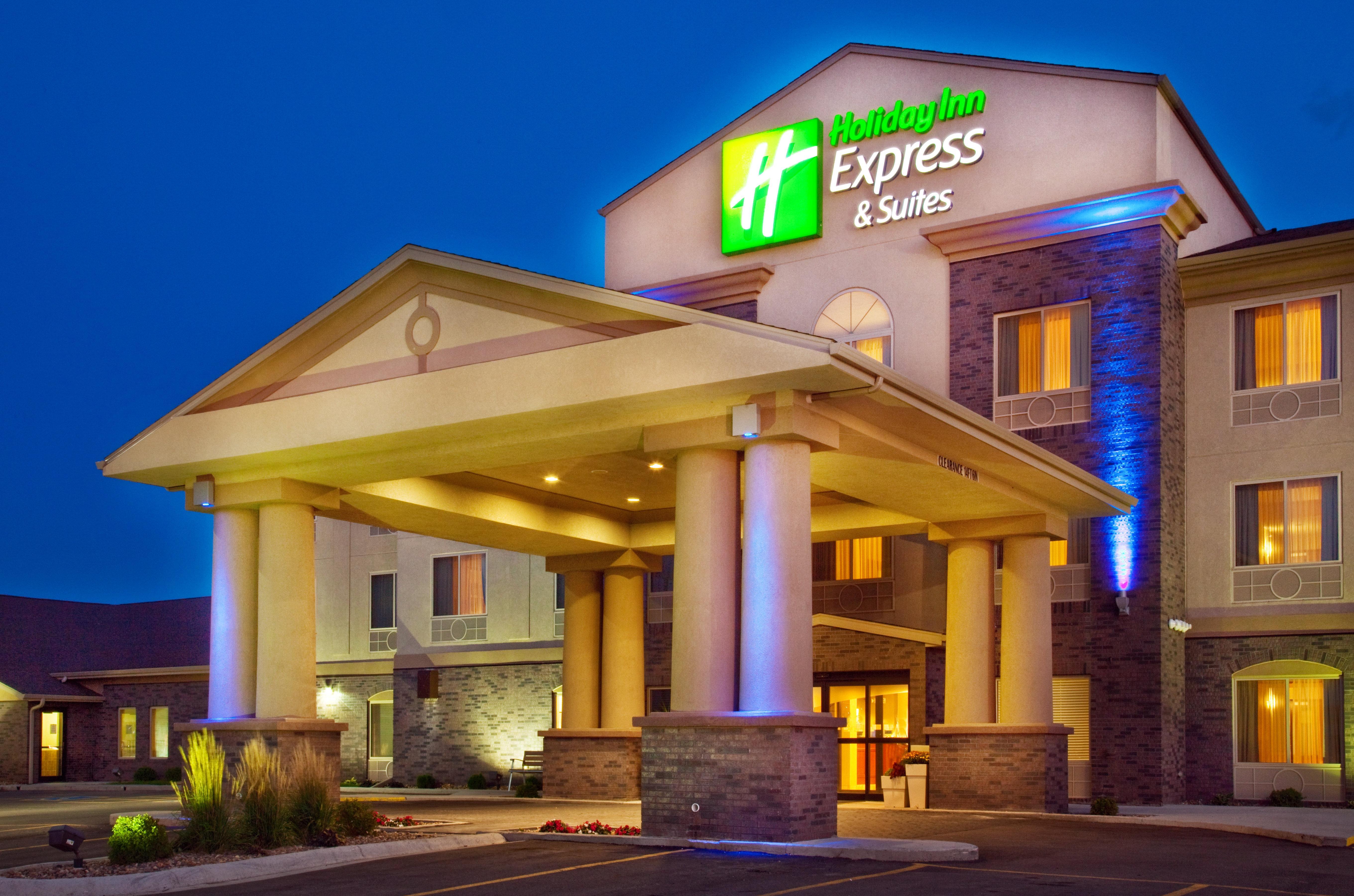 Holiday Inn Express Hotel & Suites Sheldon By Ihg Exterior photo